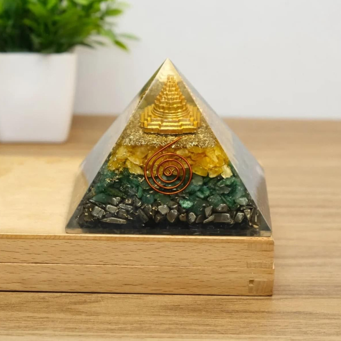 Sri Yantra Wealth Pyramid